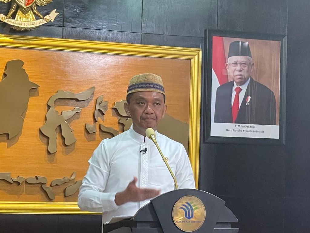 Menteri Investasi/BKPM Bahlil Lahadalia buka suara soal izin usaha tambang untuk Nahdlatul Ulama (NU