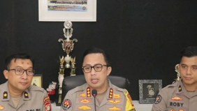 Polisi tengah mengusut kasus dugaan pencabulan anak yang dilakukan oleh seorang tenaga pendidik berinisial W (40) di Kota Tangerang, Banten, pada Desember 2024.