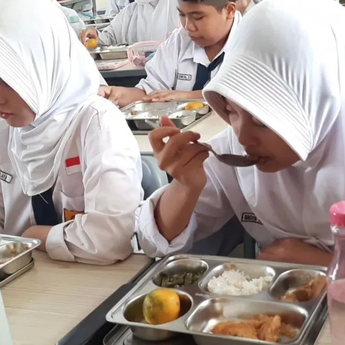 12.054 Siswa di Jakarta Terima Program Makan Bergizi Gratis