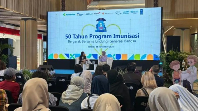 Kementerian Kesehatan menyelenggarakan kegiatan 50 Tahun Program Imunisasi dengan tema &ldquo;Bergerak Bersama Lindungi Generasi Bangsa&rdquo; guna meningkatkan kesadaran masyarakat tentang pentingnya imunisasi bagi anak-anak, di Jakarta, Sabtu (23/11/2024). 