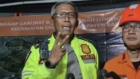 Kepolisian Daerah Jawa Barat meluruskan kabar yang menyebutkan adanya 108 orang hilang akibat bencana longsor di Kampung Babakan RT 05 RW 11 Pasirkuning, Desa Pasirlangu, Kecamatan Cisarua, Kabupaten Bandung Barat.
