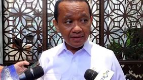 Menteri Energi dan Sumber Daya Mineral (ESDM) Bahlil Lahadalia menyampaikan bahwa pemerintah berencana menghentikan impor avtur mulai 2027.
