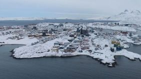 Senator Partai Republik Amerika Serikat, Lisa Murkowski, dijadwalkan melakukan kunjungan ke Nuuk, ibu kota Greenland, pada akhir pekan ini guna mendengarkan langsung pandangan wilayah Arktik tersebut.