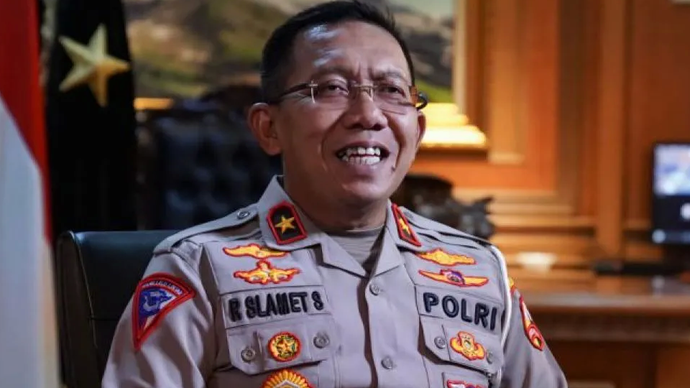 Direktur Penegakan Hukum (Dirgakum) Korlantas Polri Brigjen Pol. Raden Slamet Santoso. 