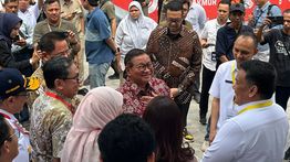 Pramono Cek Kesiapan LRT Velodrome-Manggarai Jelang Peresmian oleh Prabowo