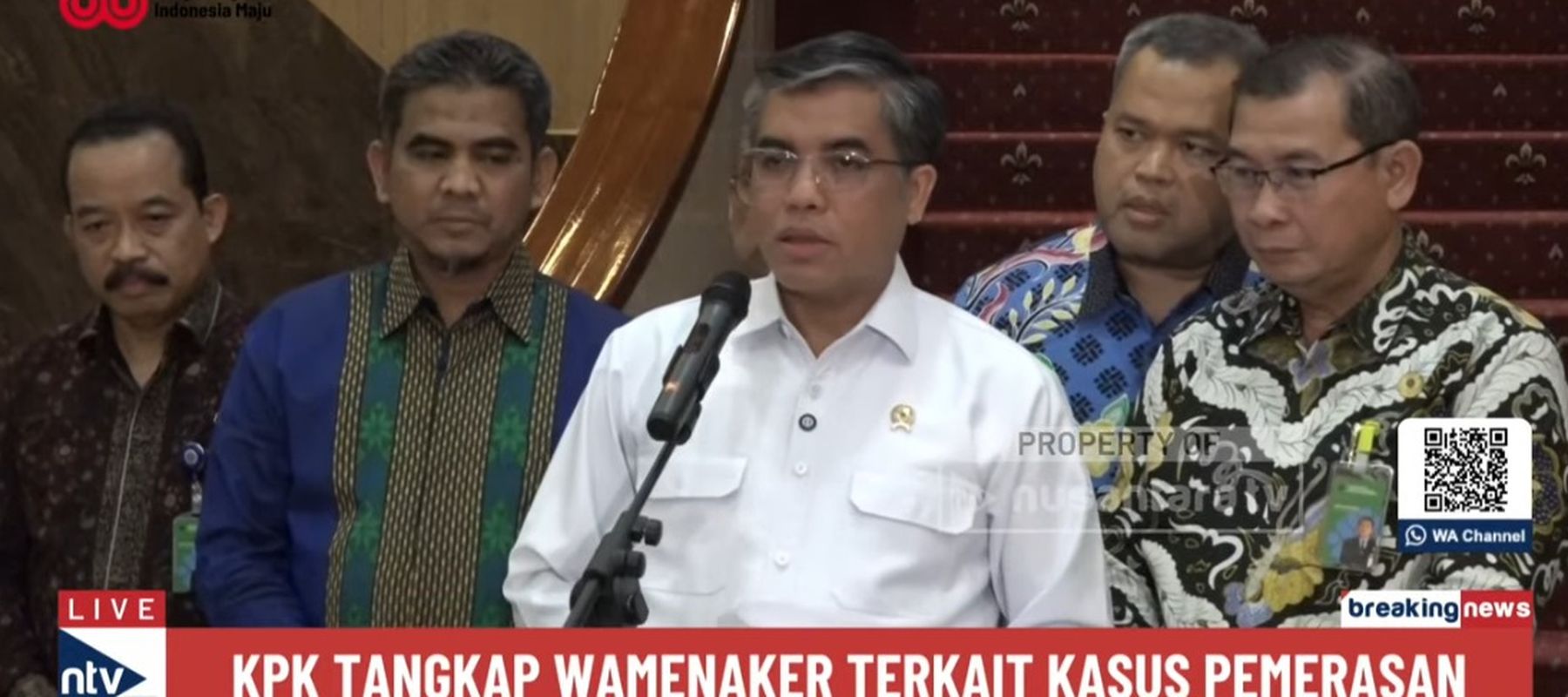 Menteri Ketenagakerjaan Yassierli saat konferensi pers penangkapan Wamenaker Immanuel Ebenezer atau Noel oleh KPK