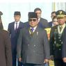 LIVE: HUT Bhayangkara ke-79, Dihadiri Prabowo, Ada Atraksi Terjun Payung, Defile Pasukan hingga Terjun dari Monas