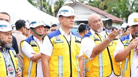 Menteri Koordinator Bidang Infrastruktur dan Pembangunan Kewilayahan, Agus Harimurti Yudhoyono (AHY) melakukan peninjauan ke proyek strategis pengendalian banjir di Kota Bengkulu pada Selasa, 16 Septemer 2025.