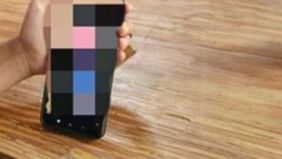 WargaThailand dibuat geram oleh ulah sepasang turis asing yang tertangkap kamera melakukan tindakan tidak senonoh di dalam sebuah bus