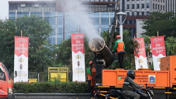 Antisipasi Sebaran Abu Vulkanik, Pemprov DKI Serentak Lakukan Kabut Air di Lima Wilayah