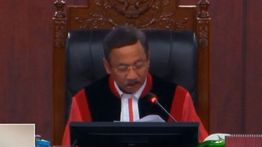 MK: Permohonan Uji Materi Pembatasan Hak Amnesti dan Abolisi Tak Dapat Diterima