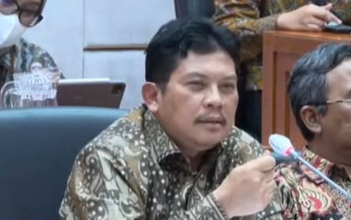 Direktur Utama (Dirut) BPJS Kesehatan Ali Ghufron Mukti dalam Rapat Dengar Pendapat Komisi IX DPR RI <b>(ANTARA/Tri Meilani Ameliya)</b>