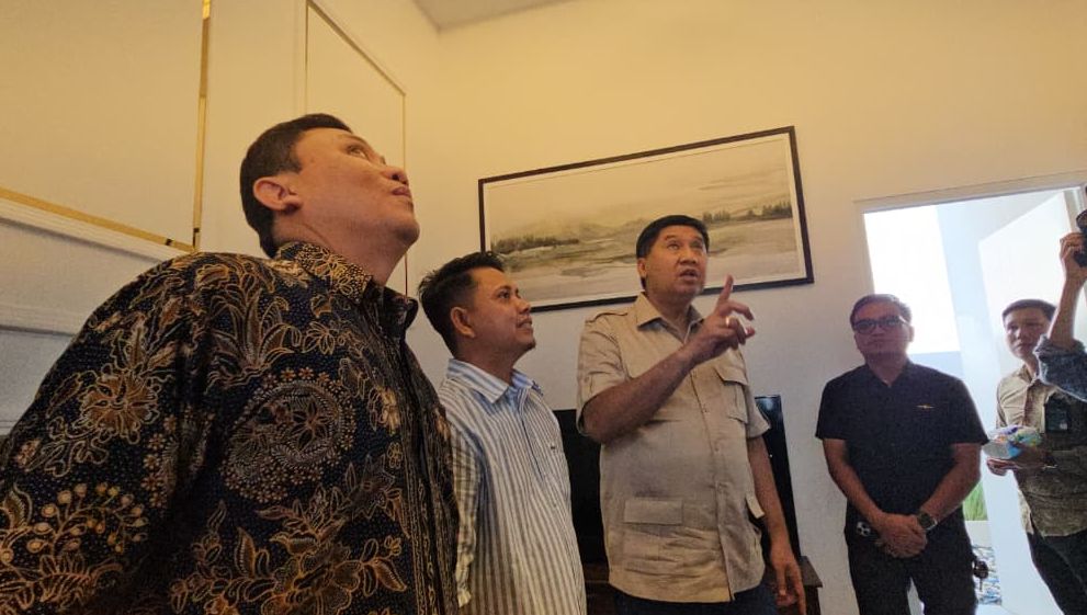 Menteri Perumahan dan Kawasan Permukiman (PKP) Maruarar Sirait mengecek rumah subsidi Perumahan Pondok Banten Indah yang berlokasi Jl. Raya Serang - Pandeglang Km. 5, Tembong, Kecamatan Cipocok Jaya, Kota Serang, Banten. 