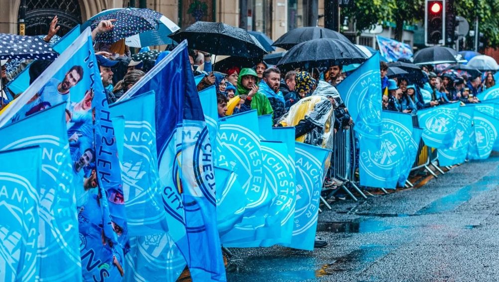 Fans Manchester City dalam perayaan pesta juara tim kesayangannya <b>(Website Manchester City)</b>