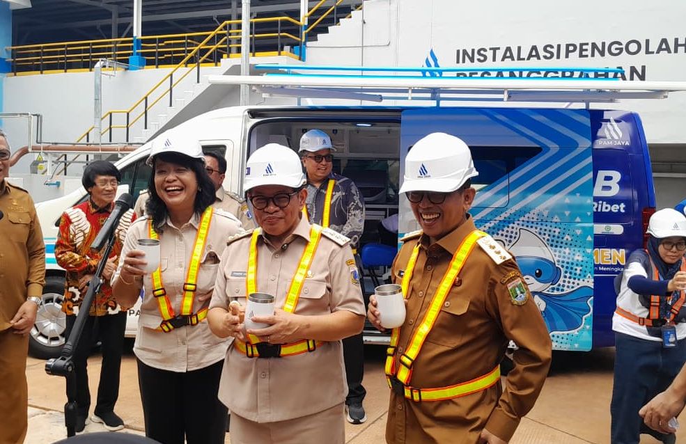 Pramono Anung dan Andra Soni <b>(NTVNews.id/ Adiansyah)</b>