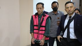 Mantan Menteri Pendidikan, Kebudayaan, Riset, dan Teknologi (Kemendikbudristek), Nadiem Makarim resmi ditetapkan sebagai tersangka korupsi pengadaan laptop Chromebook periode 2019–2023. Dengan status barunya ini, Nadiem menambah panjang daftar menter