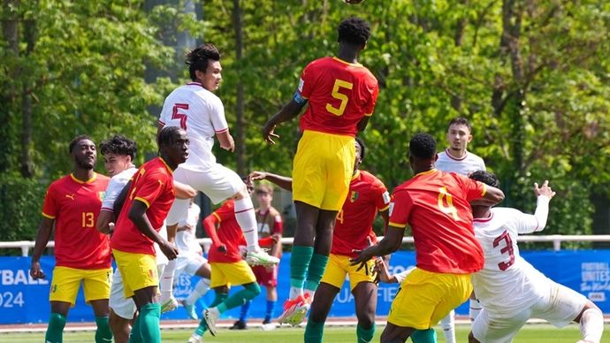 Timnas Indonesia U-23 berhadapan dengan Guinea pada babak playoff Olimpiade Paris 2024. (dok PSSI)