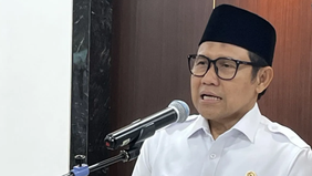 Menteri Koordinator Bidang Pemberdayaan Masyarakat Muhaimin Iskandar atau Cak Imin mengajak masyarakat untuk tetap tenang menyikapi dinamika ekonomi global yang saat ini berdampak pada berbagai sektor, termasuk kenaikan harga bahan bakar minyak (BBM)