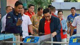 Pramono Luncurkan Transjakarta Rute Blok M-Ancol, Targetkan 500 Bus Listrik Beroperasi Tahun Ini