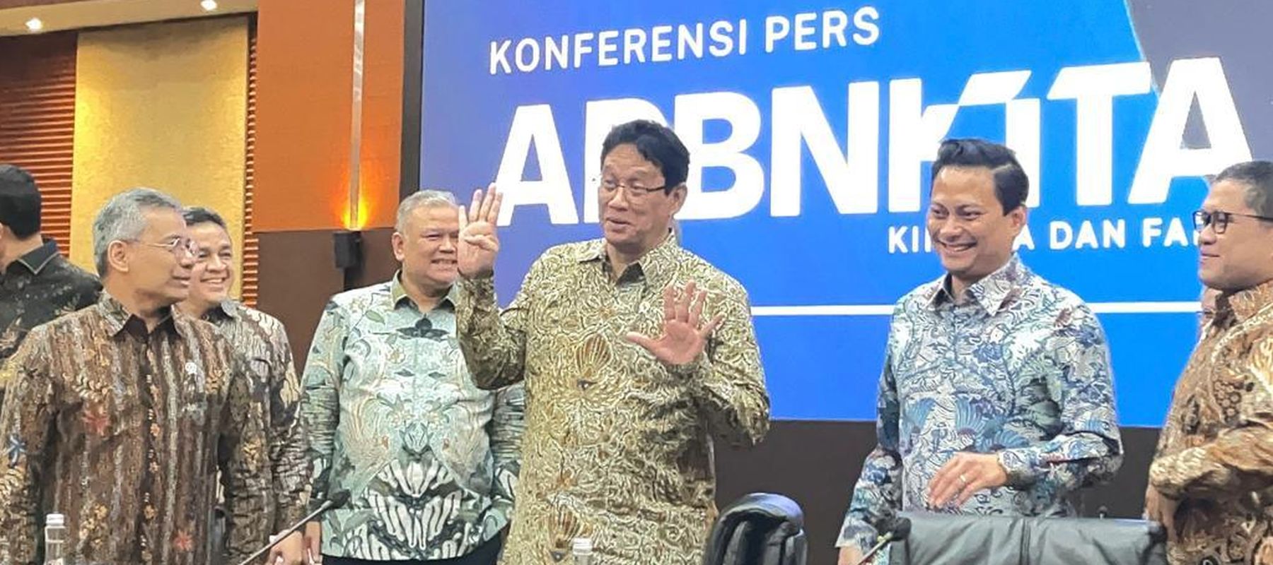 Menteri Keuangan (Menkeu) Purbaya Yudhi Sadewa menyampaikan bahwa realisasi Anggaran Pendapatan dan Belanja Negara (APBN) Hingga 31 Desember 2025 defisit sebesar Rp695,1 triliun.