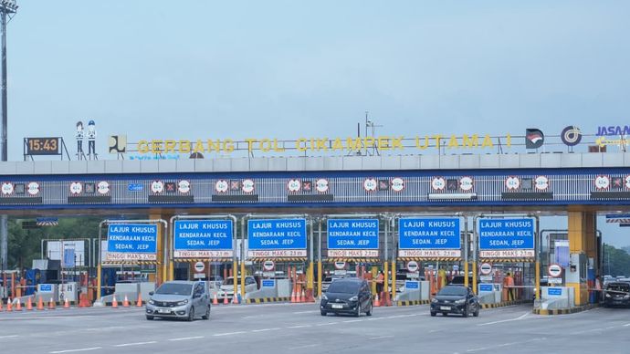 Gerbang Tol Cikampek Utama 