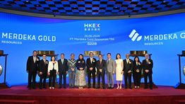 Merdeka Gold Resmi Tercatat di Bursa Hong Kong