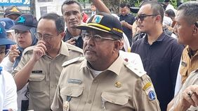 Wakil Gubernur DKI Jakarta, Rano Karno menyambangi kediaman Ketua Umum PDIP, Megawati Soekarnoputri di Jalan Teuku Umar, Menteng, Jakarta, Senin, 24 Februari 2025.