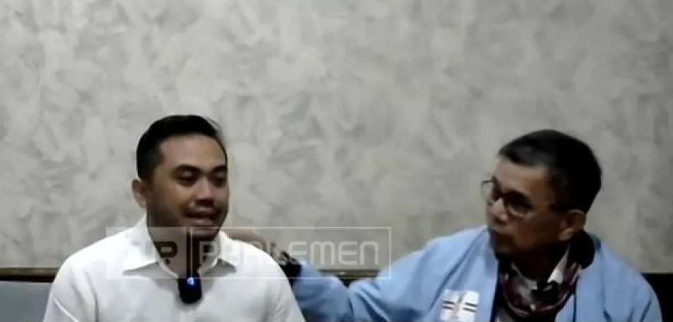 Terdakwa kasus proyek video desa Amsal Sitepu bersama Anggota Komisi III DPR RI Hinca Panjaitan saat ikut rapat daring bersama Komisi III DPR RI. (ANTARA/HO-DPR) <b>(Antara)</b>