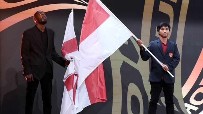 LIVERPOOL, ENGLAND - SEPTEMBER 01: Arron Falloon (RDF_Tactics), Manager dari Inggris dan Ichsan Rahmat Taufiq (miracle), Manajer dari Indonesia di semi-final FIFAe World Cup&trade; featuring Football Manager di Exhibition Centre Liverpool 1 September 2024.. (Photo by Alex Livesey - FIFA/FIFA via Getty Images) <b>(FIFA)</b>