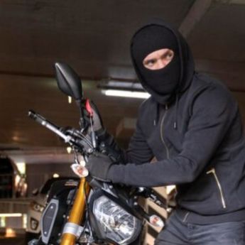 2 Pelaku Maling Motor di Tanjung Priok Babak Belur Dihajar Warga