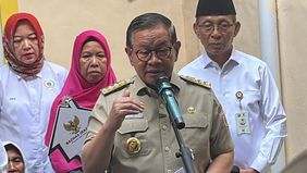 Gubernur DKI Jakarta Pramono Anung resmi meluncurkan Program Bedah Rumah yang digagas oleh Badan Amil Zakat Nasional (Baznas/Bazis) Provinsi DKI Jakarta di kawasan Kelurahan Serdang pada Senin, 16 Maret 2026. 