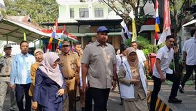 Menteri Pemuda dan Olahraga Republik Indonesia (Menpora RI), Dito Ariotedjo, meninjau langsung pelaksanaan Cek Kesehatan Gratis (CKG) di SMK Negeri 26 Jakarta, Jakarta Timur, Senin, 4 Juli 2025.