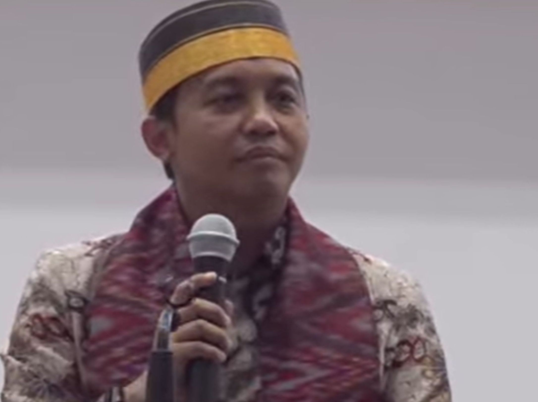Menteri Kehutanan Raja Juli  Antoni <b>(Youtube Unhas TV)</b>