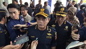 Direktur Jenderal Bea dan Cukai, Djaka Budhi Utama, menegaskan bahwa seluruh jajarannya harus menunjukkan optimisme dan komitmen kuat untuk berbenah. 
