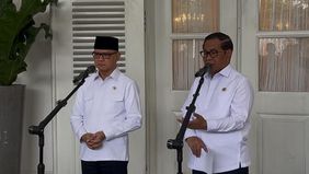 Menteri Perlindungan Pekerja Migran Indonesia (P2MI), Mukhtarudin melakukan pertemuan dengan Gubernur DKI Jakarta, Pramono Anung di Balai Kota Jakarta, Rabu, 29 Oktober 2025.