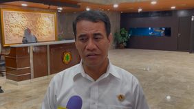 Menteri Pertanian (Mentan) Andi Amran Sulaiman menyampaikan telah menyalurkan 3.600 alat dan mesin pertanian (Alsintan) kepada para petani milenial.
