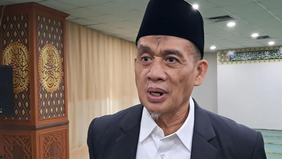 Wakil Menteri Agama (Wamenag), HR Muhammad Syafii, menjelaskan sejumlah faktor yang dapat menekan biaya haji pada 2025. Penurunan ini diharapkan membuka kesempatan lebih luas bagi masyarakat untuk menunaikan ibadah haji dengan biaya yang lebih terjan