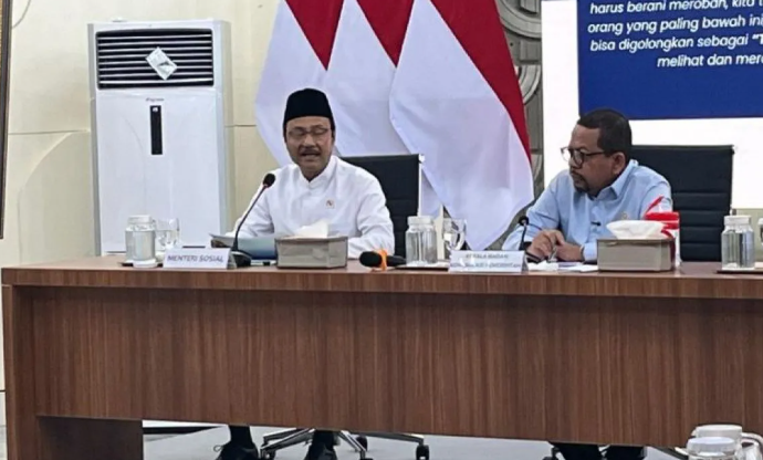 Mensos Saifullah Yusuf (kiri) dan Kepala Bakom Muhammad Qodari dalam konferensi pers di Kantor Bakom RI, Jakarta, Rabu (6/5/2026). ANTARA/Fathur Rochman. <b>(Antara)</b>
