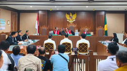 Bos Blueray Cargo Didakwa Suap Rp63,15 Miliar ke Pejabat Bea Cukai