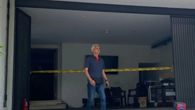 Kepolisian menyebut sekitar 80 persen ruang kerja milik anggota IV Badan Pemeriksa Keuangan (BPK) RI mendiang Haerul Saleh hangus terbakar dalam insiden kebakaran rumah di kawasan Tanjung Barat, Jagakarsa, Jakarta Selatan, Jumat, 8 Mei 2026.