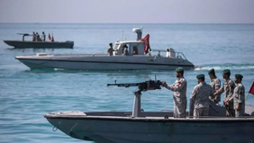 Korps Garda Revolusi Islam (IRGC) Iran menyatakan telah meluncurkan serangan terhadap pangkalan udara milik Amerika Serikat di Kuwait sebagai respons atas operasi udara Washington di sekitar Bandara Bandar Abbas, wilayah selatan Iran.