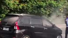 Sebuah minibus jenis Toyota Avanza terbakar di ruas Tol Jagorawi KM 12.400A arah Jakarta pada Selasa pagi sekitar pukul 07.15 WIB. Kebakaran diduga dipicu gangguan sistem kelistrikan atau korsleting pada kendaraan tersebut.