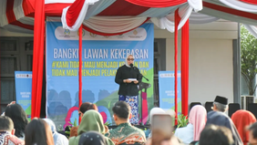 Menteri Kementerian Pemberdayaan Perempuan dan Perlindungan Anak Arifah Fauzi mengajak seluruh elemen bangsa untuk tidak tinggal diam dalam memastikan perempuan dan anak memperoleh hak hidup yang aman, dihormati, dan terlindungi. 