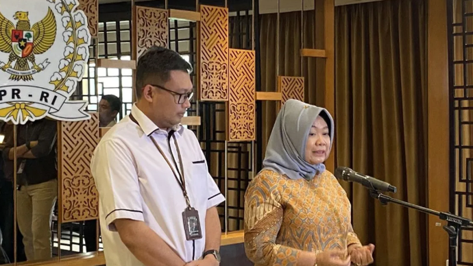 Sekretaris Jenderal MPR RI Siti Fauziah menyampaikan keterangan kepada pers di kompleks parlemen, Senayan, Jakarta, Rabu (13/5/2026). ANTARA/Fath Putra Mulya