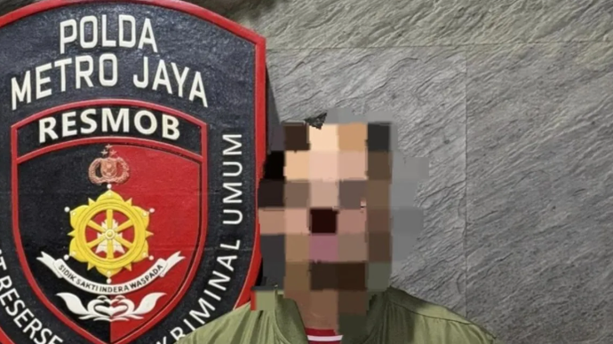 Tersangka berinisial MIA yang melakukan penganiayaan terhadap korban MHF ditangkap oleh Ditreskrimum Polda Metro Jaya di kawasan Kebayoran Lama, Jakarta Selatan, Senin (25/5/2026). ANTARA/HO-Direktorat Reserse Kriminal Umum Polda Metro Jaya.