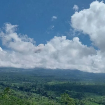 Gunung Semeru Kembali Erupsi Disertai Awan Panas Guguran