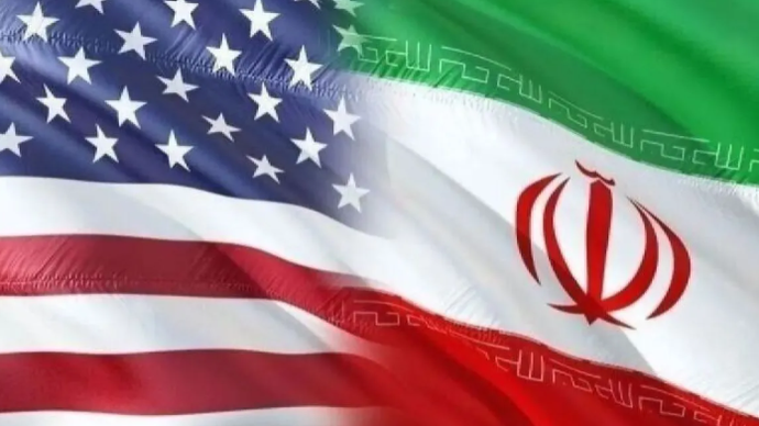 Ilustrasi bendera Amerika Serikat dan Iran. (ANTARA/Anadolu Agency/pri)