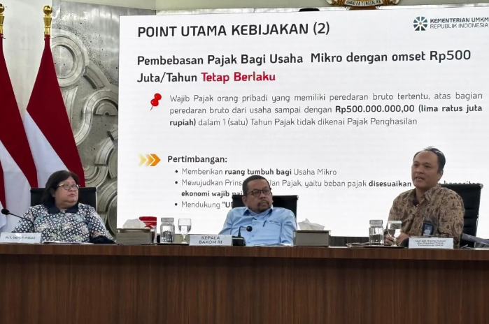 Kepala Bakom RI Muhammad Qodari (tengah) dalam konferensi pers di Jakarta, Rabu (10/6/2026) ANTARA/Prisca Triferna <b>(Antara)</b>