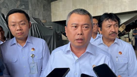 Menteri Perhubungan Dudy Purwagandhi menegaskan bahwa proyek pengembangan Trans Railway Sumatra yang akan menghubungkan Banda Aceh hingga Bandar Lampung tidak akan bertumpu pada Anggaran Pendapatan dan Belanja Negara (APBN). Pemerintah, menurutnya, a