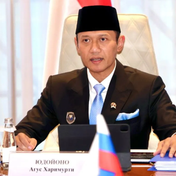AHY Ajak Rusia Terlibat dalam Proyek Kereta Strategis Nasional